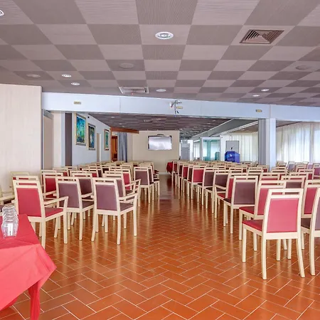 Hotel Riva degli Etruschi-3