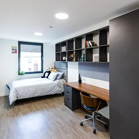 New Era Living - Private Rooms Next To Bramall Lane-2