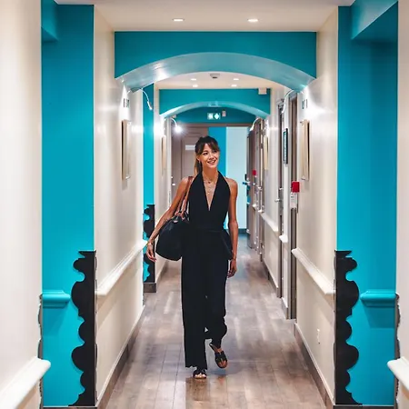 Hotel Le Suffren Golfe De Saint Tropez-3