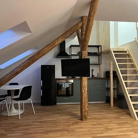 Zizkov Tower Suites-3