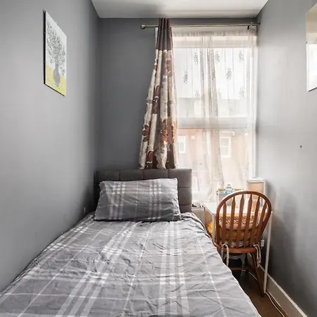 Hatton Homes - Thackeray Avenue-2