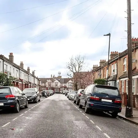 Hatton Homes - Thackeray Avenue-3