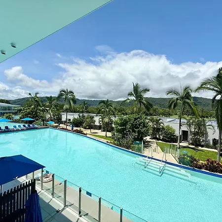 Pool Resort Port Douglas-2