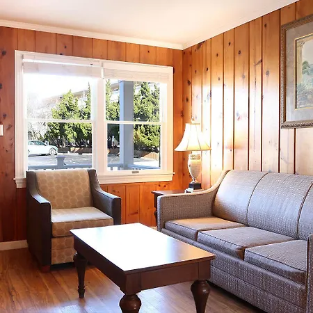 Surf Villa Apartments-3