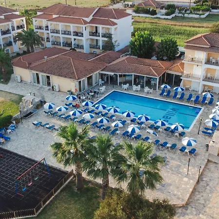 Village Inn Studios & Family Apartments-2