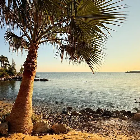 Sirena Bay Beach House And Luxury Suites-2