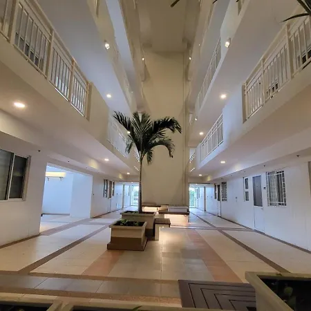The Atherton- Spacious Modern Condo Unit In Paranaque Near The Airport, Makati, Bgc And Highways-3