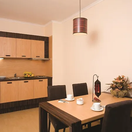 Dit Majestic Beach Apart Hotel-2