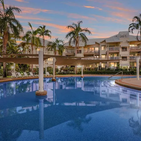 Coral Sands Beachfront Resort-2
