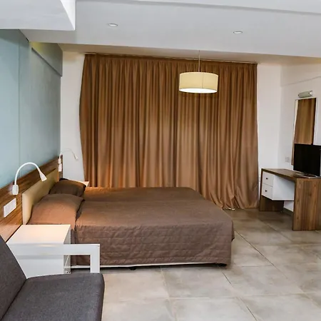 Sweet Memories Hotel Apts-2