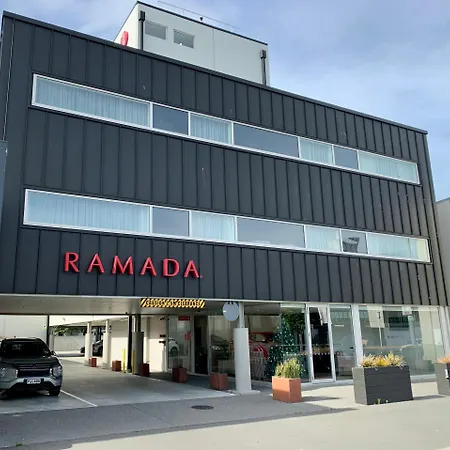 Ramada Suites By Wyndham Christchurch City-2