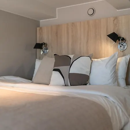 Unity Helsinki - A Studio Hotel-3