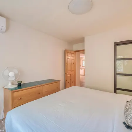 Bow Valley Chalets-Entire 2 King Bedrooms Townhouse-2