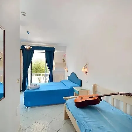 Residence Baia Di Sorgeto-2