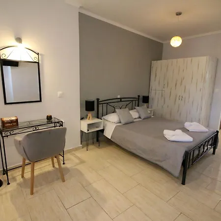 Santa Barbara Lakis Apartments-2