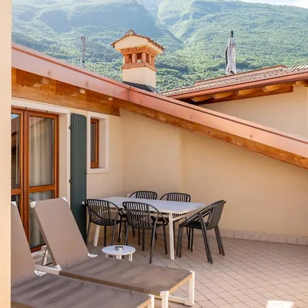 June Stay Lake Garda-2