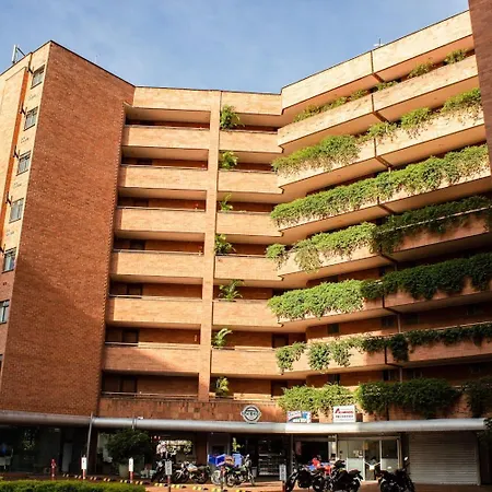 Portal Del Rodeo Apartahotel - Arkadia Mall-3