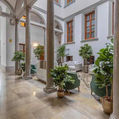 BiBo Suites Palacio de Portago-3