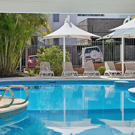 Broadwater Resort Como-2