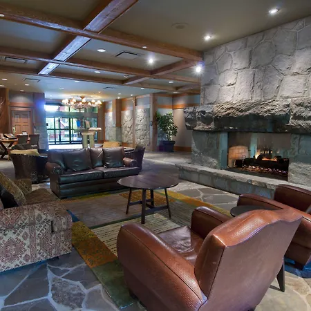 First Tracks Lodge, By Lodging Ovations-3