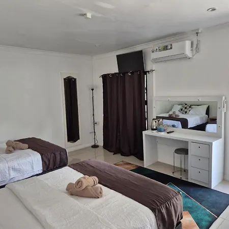 The Pine Lodge Accomodation-3