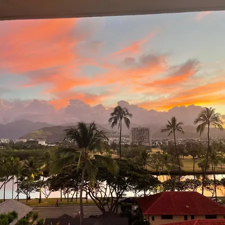 Waikiki Lanais-3