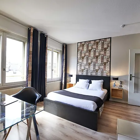 L'aparthoteL LhL-2