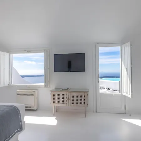Dreams Luxury Suites-3