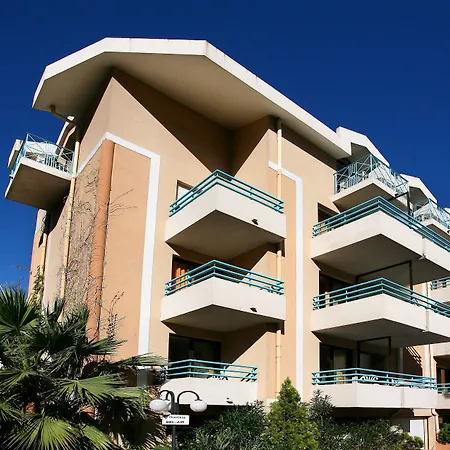 Residhotel Les Coralynes-2
