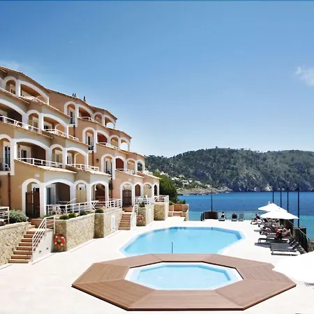 Bahia Suites Camp De Mar-3