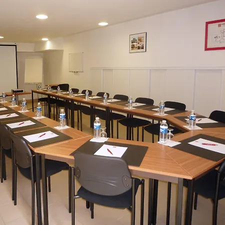 Sejours & Affaires Paris Ivry-3