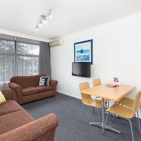 City Edge East Melbourne Apartment Hotel-2
