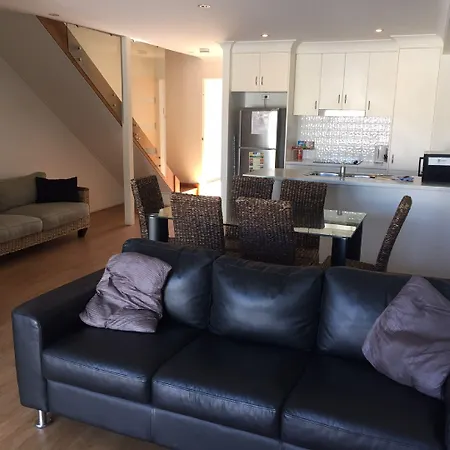 Alexandra Apartments-3