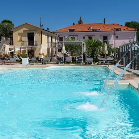 Residence Villa Il Casale - Appartamenti Wellness, Piscina E Spa-3