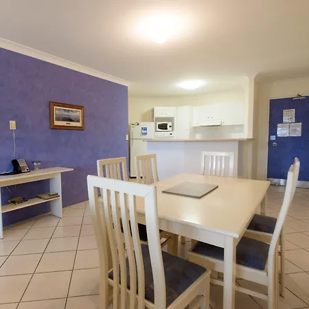 Sanctuary Lake Apartments-2