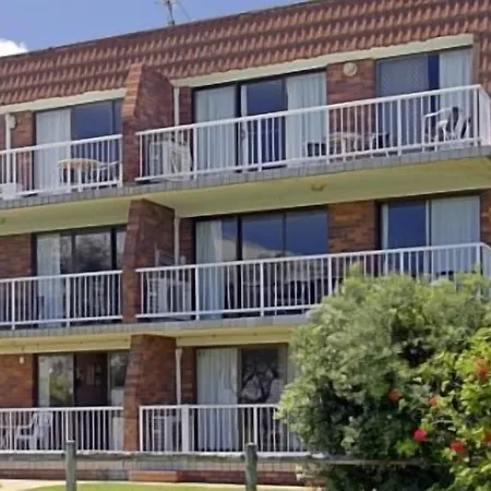 Main Beach Apartments-2