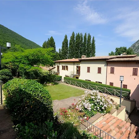 Guesia Village Hotel e Spa-2