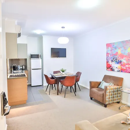 Indulge Apartments - Ontario-2