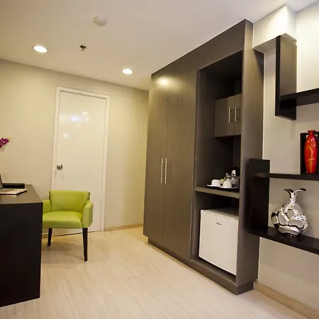 The Exchange Regency Residence Hotel Managed By Hii-2