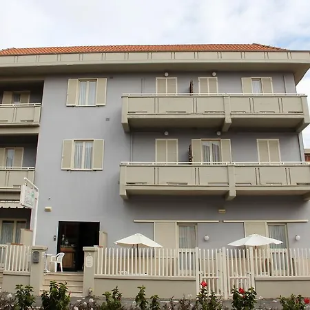Residence I Due Pini-2