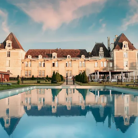 Chateau De Jalesnes-3