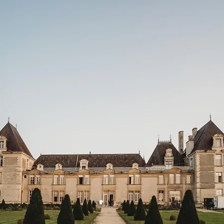 Chateau De Jalesnes-3