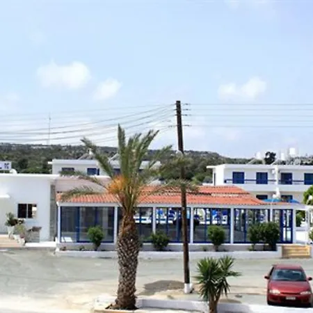 Flokkas Hotel Apartments-2