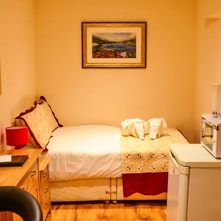 Edinburgh City Suites-3