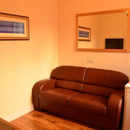 Edinburgh City Suites-2