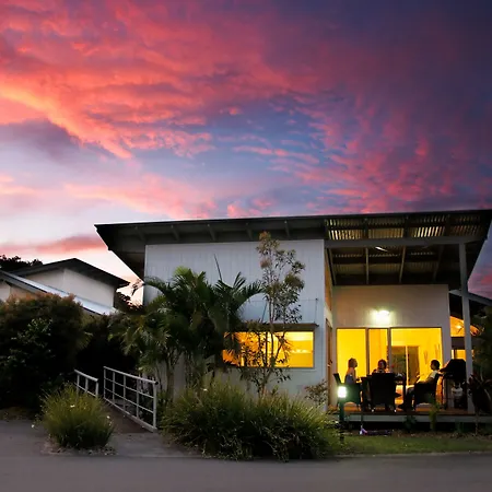 Mobys Beachside Retreat-3