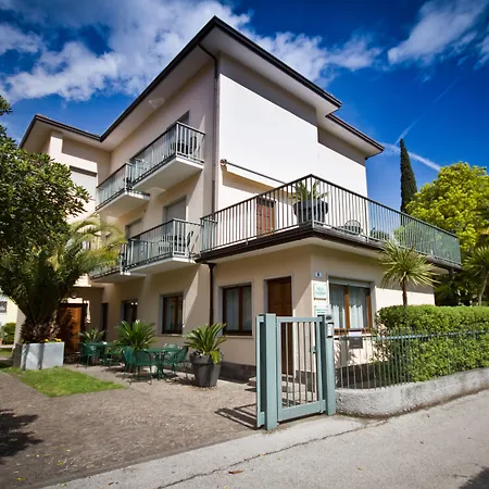 Villa Phoenix - Lake Apartments-2