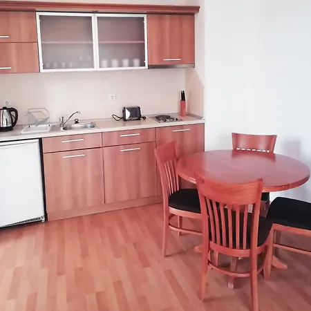 Apart Hotel Efir-3
