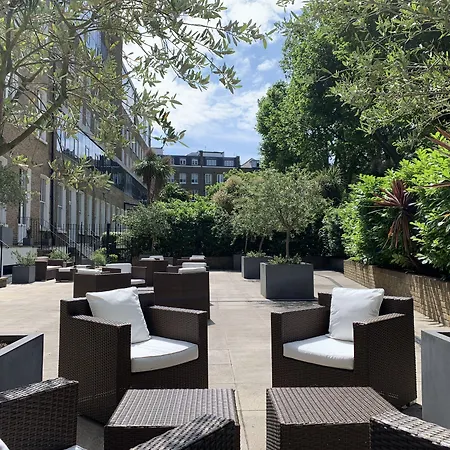 Templeton Place By Supercity Aparthotels-2