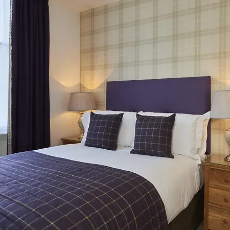 Braid Apartments By Mansley-2